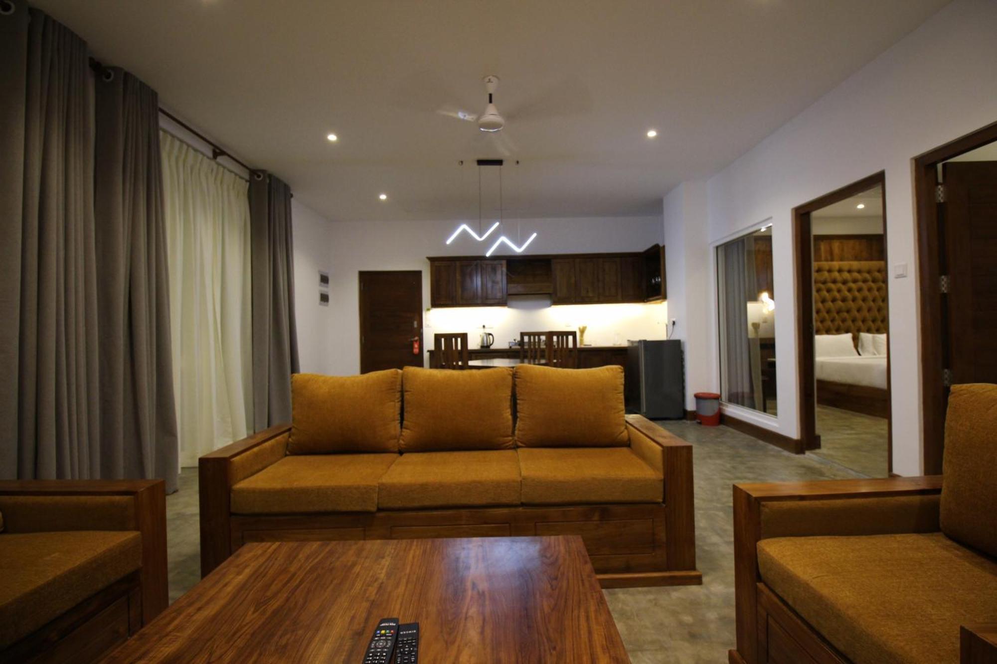 Hotel Refresh Blue Hikkaduwa Esterno foto