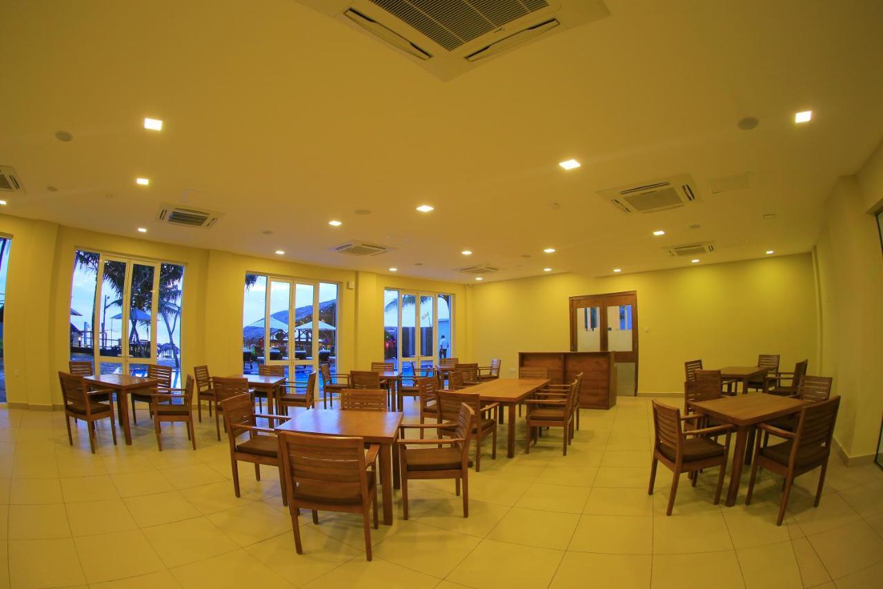 Hotel Refresh Blue Hikkaduwa Esterno foto