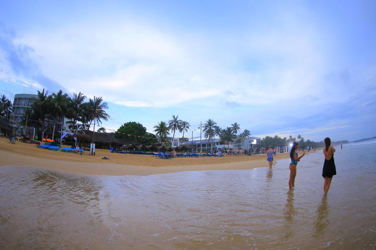 Hotel Refresh Blue Hikkaduwa Esterno foto